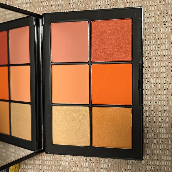 NARS "Free Lover" Cheek Palette - Picture 2 of 3